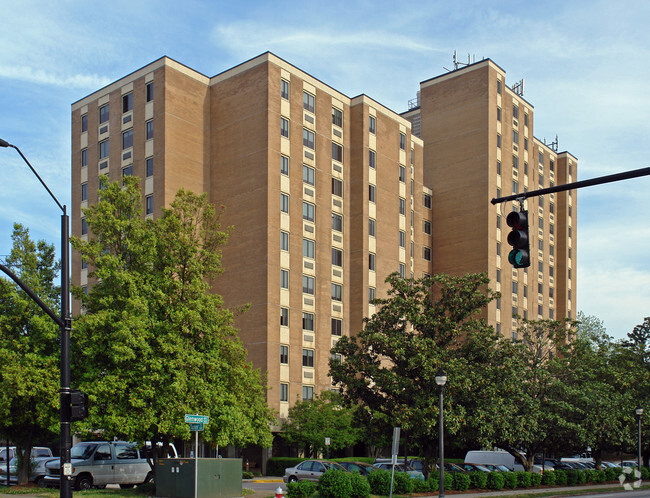 Building Photo - Glenwood Towers