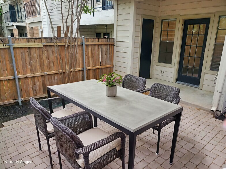 Building Photo - 3635 Garden Brook Dr