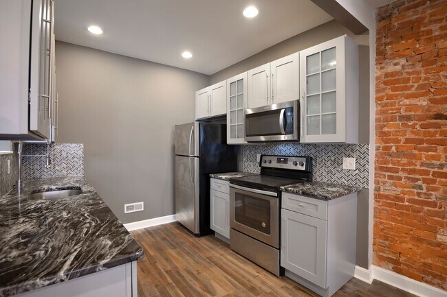 Building Photo - ???Newly Updated, MODERN 2 Bedroom in booming Brewerytown