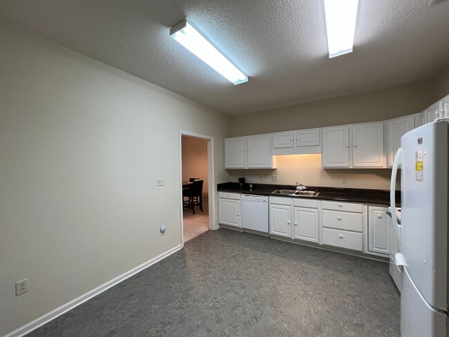 Building Photo - Beaver Creek Condo Enjoy Living at it's Fi...