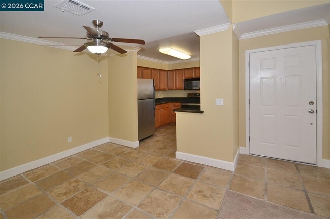 Building Photo - 182 Eastridge Dr