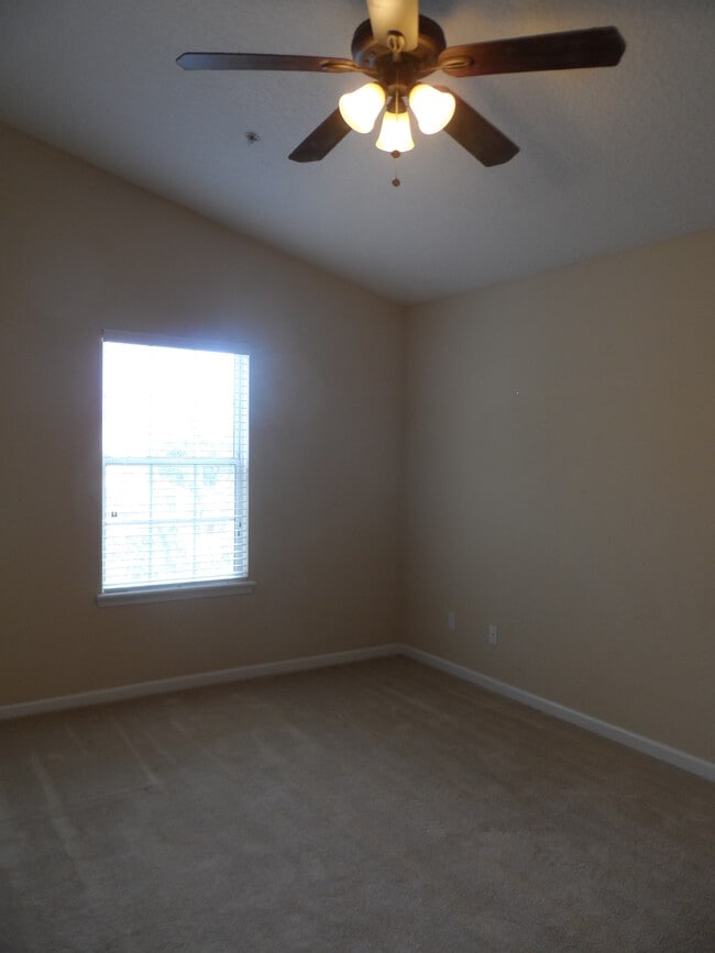 Building Photo - 575 Oakleaf Plantation Pkwy