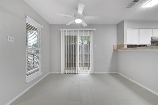 Building Photo - 2111 E Belt Line Rd