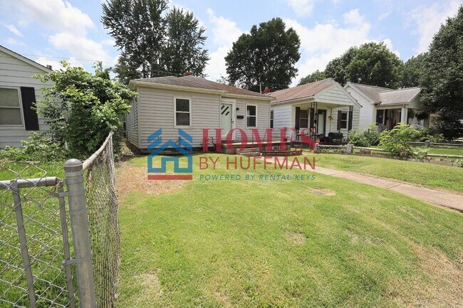 Building Photo - 1525 Monroe Ave