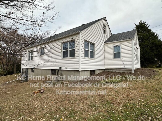 Building Photo - 4748 Eastern Ave