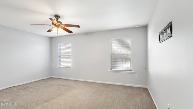 Building Photo - 3214 Caitlin St