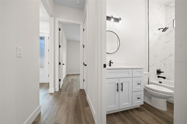 Building Photo - 7162 N Cricket Dr