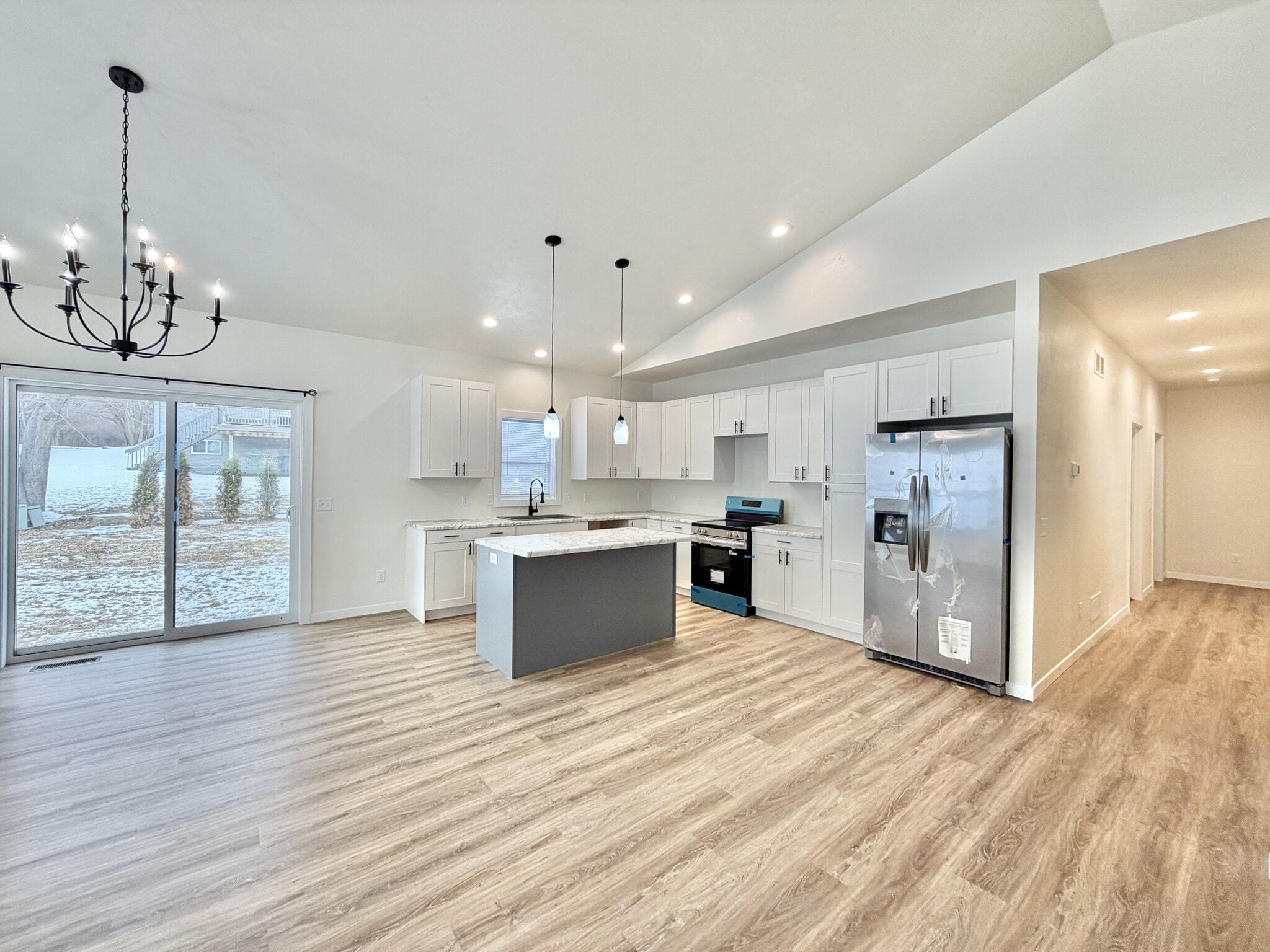 Building Photo - 3018 Mineral Point Ave