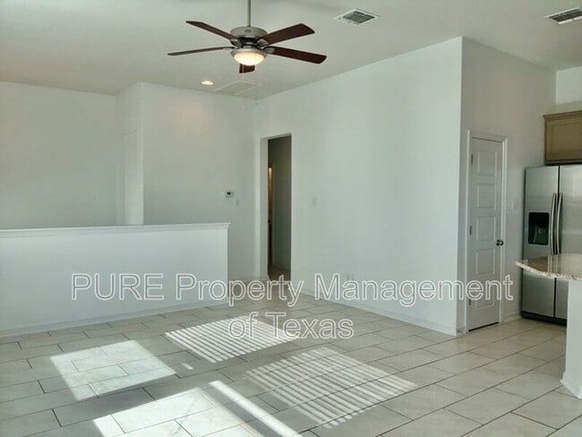 Building Photo - 18005 Pomelo Ln