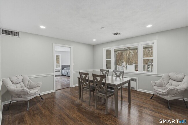 Building Photo - 35 W Ridge Dr