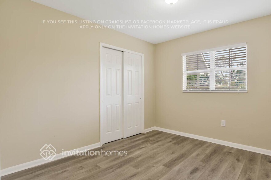 Building Photo - 6202 Balboa Dr