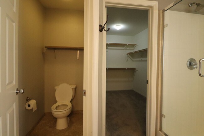 Building Photo - Four Bedroom in Arborwalk