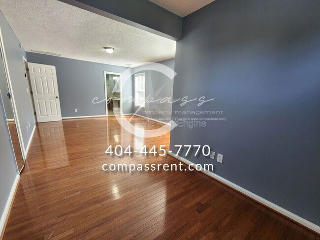 Building Photo - 2277 Wickingham Dr NE