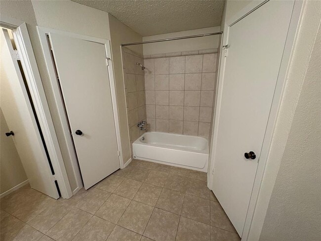 Building Photo - 3800 Tattershall Ln