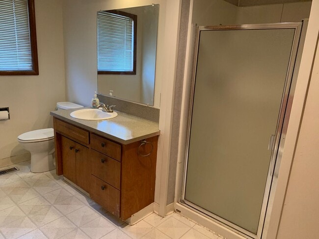 Building Photo - Single Story House in Stayton