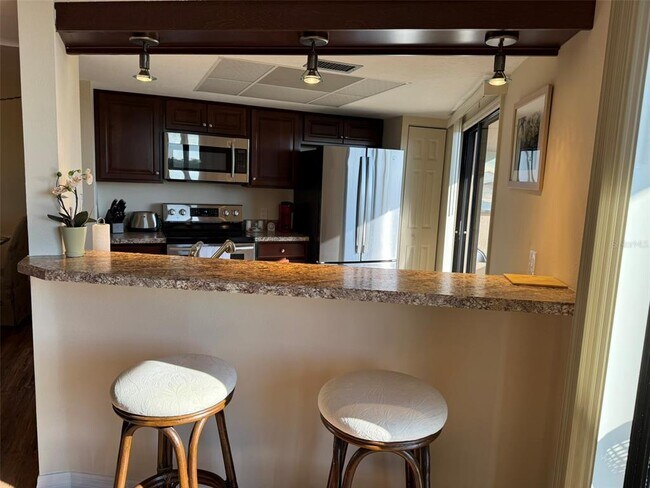 Building Photo - 25188 Marion Ave