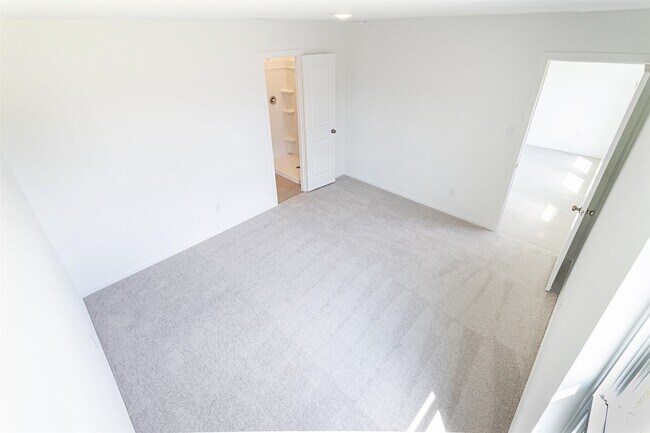 Building Photo - 31342 Black Cherry St
