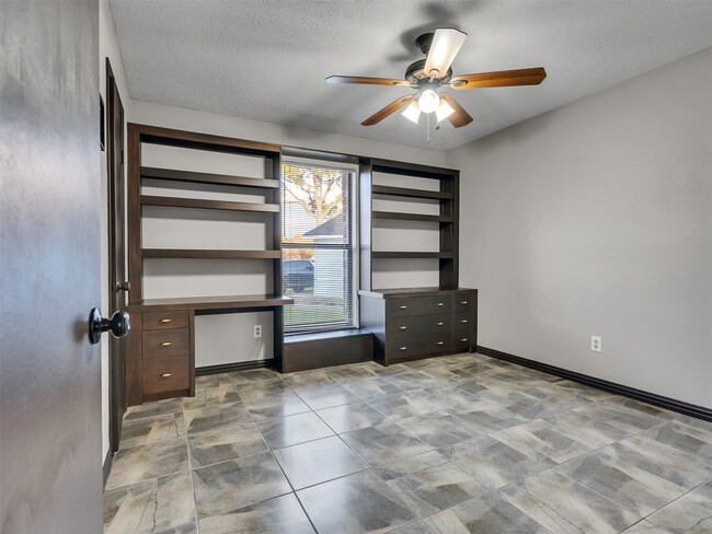 Building Photo - 1827 Polley Ct