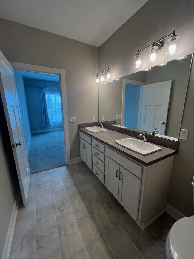 Building Photo - 13166 Indigo Ct