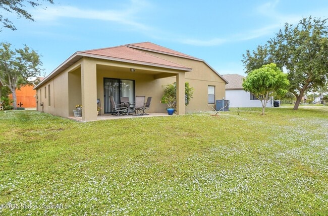 Building Photo - 4300 Millicent Cir