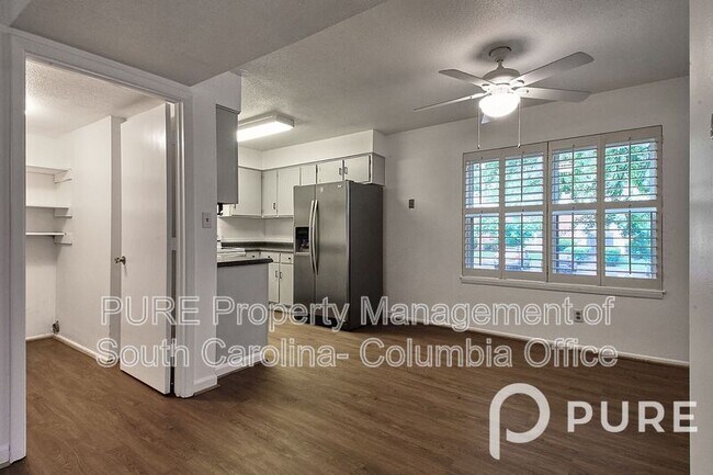 Building Photo - 601 Riverhill Cir