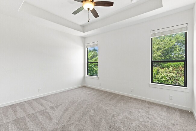 Building Photo - 2101 Rivers Edge Way