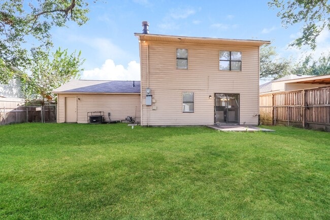Building Photo - 11122 Hanning Ln