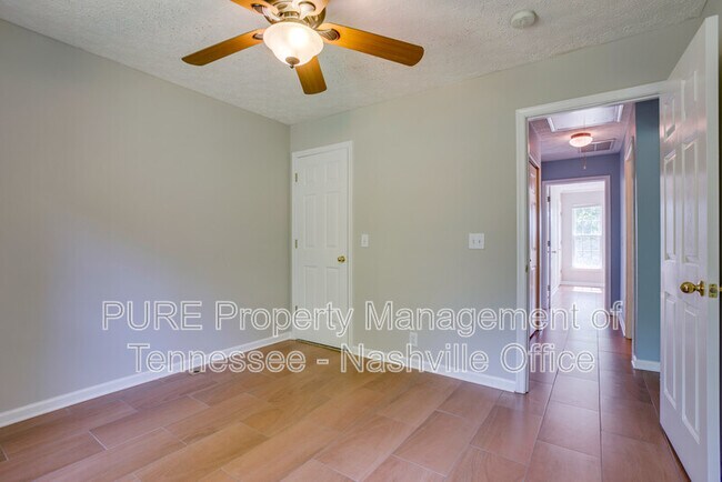 Building Photo - 1345 Bell Rd