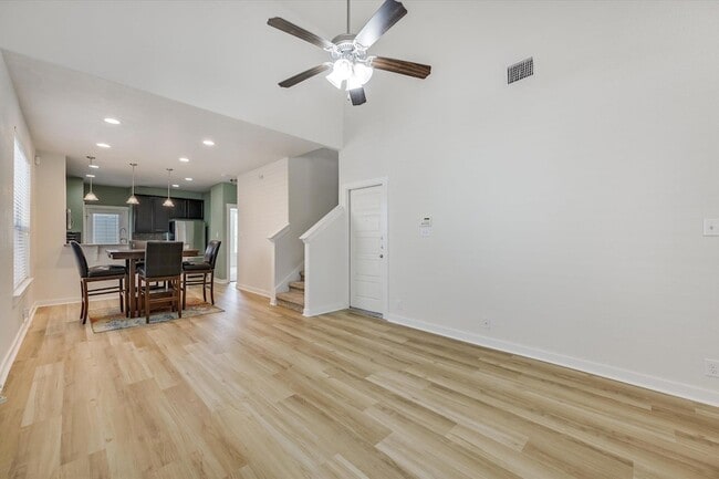 Building Photo - 2101 Rivers Edge Way