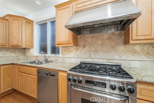 Building Photo - 119 Opal Ave