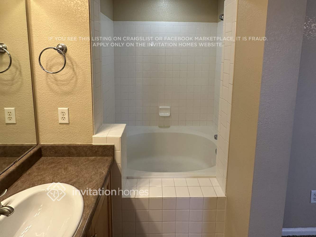 Building Photo - 10671 Cherrybrook Cir