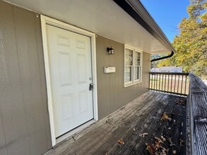 Building Photo - 414 N Mulberry St