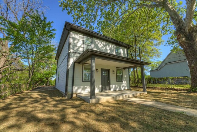 Building Photo - 880 Orphanage Ave