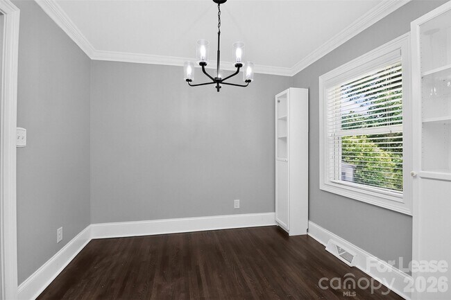 Building Photo - 3945 Winfield Dr