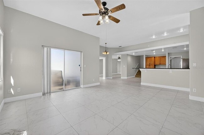 Building Photo - 172 Lake Shore Dr W