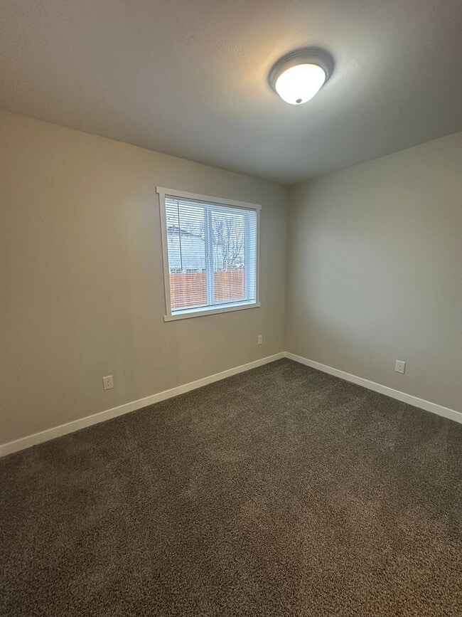 Building Photo - Brand New & Charming 2 Bedroom, 2 Bathroom Unit in St. Anthony! ($200 OFF OF FIRST MONTHS RENT!)