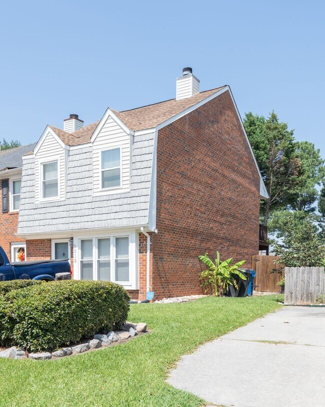 Building Photo - 5518 Gates Landing Rd