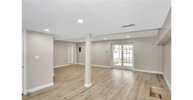 Building Photo - 75 Castle Coombe Ct