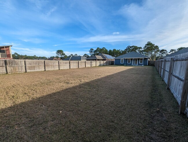 Building Photo - 8154 Tavira St