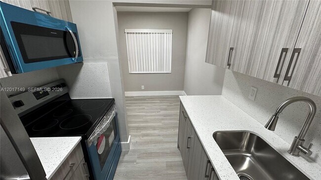 Building Photo - 4101 NW 30th Terrace