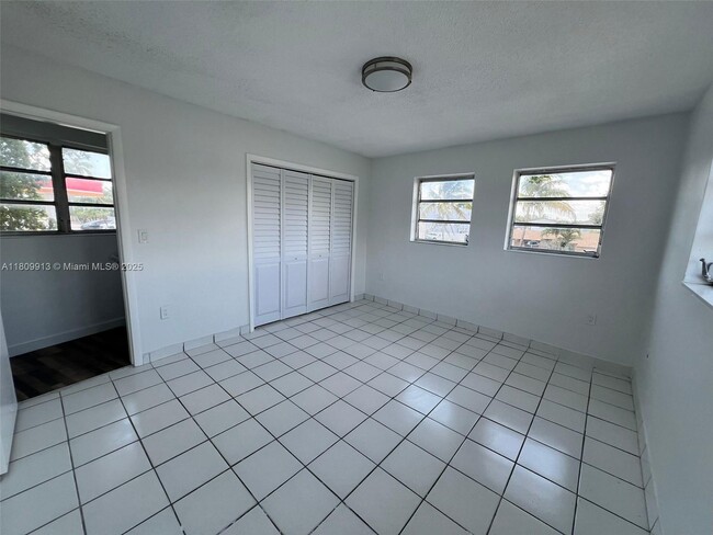 Building Photo - 751 Flagami Blvd