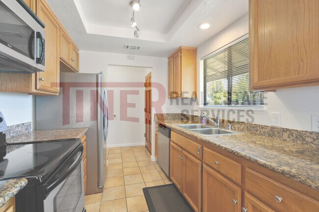 Building Photo - 5807 Filbert Ave