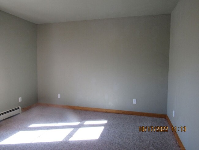 Building Photo - Two story home!
