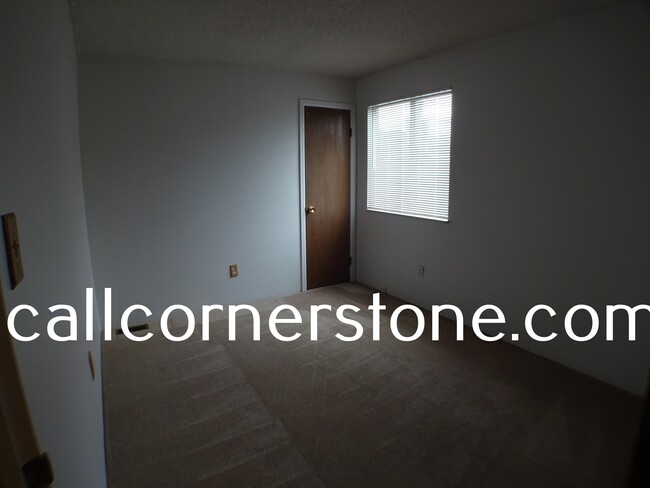 Building Photo - 2780 Hearthwood Ln