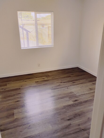 Building Photo - 5939-5943 San Pedro St