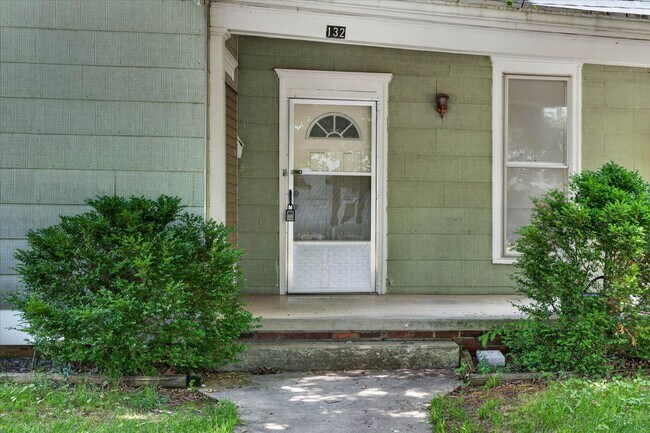 Building Photo - 3 Bedroom Home For Rent In Hopkinsville, KY!