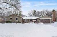 Building Photo - 732 Rutgers Rd