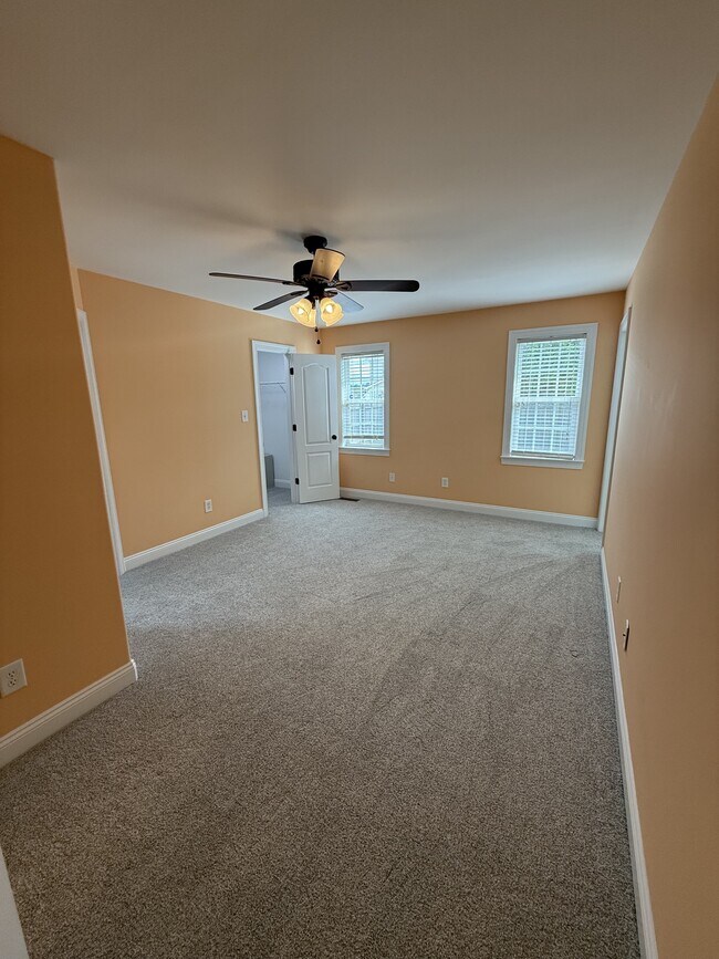 Building Photo - 66 Waxflower Dr
