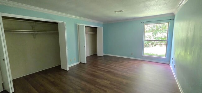 Building Photo - 2 bedroom / 2 bath *unfurnished* rental in...