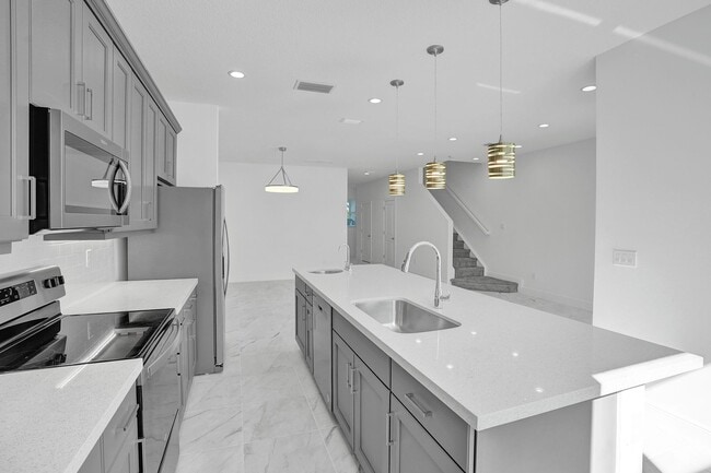 Building Photo - Gorgeous Brand New 3 Bedroom 2 Bath (2-story) Townhouse in Deerfield Beach